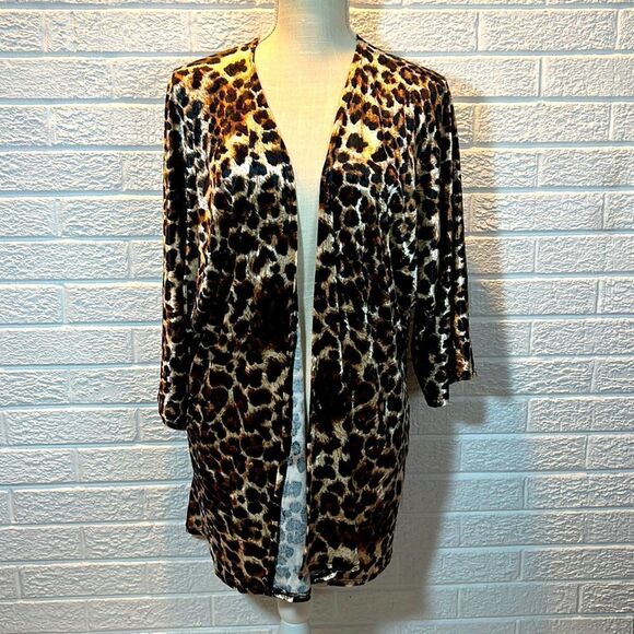 Animal Print Velour Robe Size Large. - Picture 1 of 7
